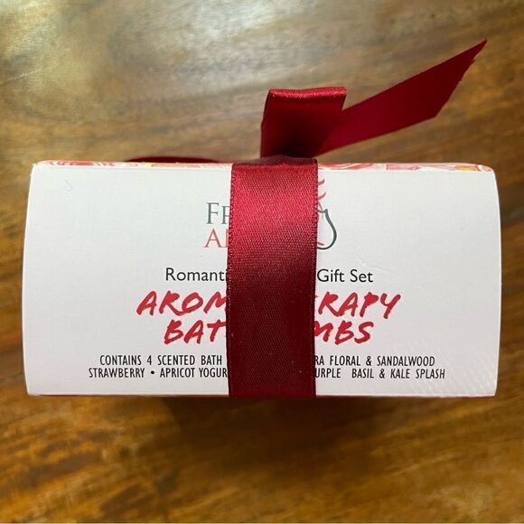 Freida & Joe Aromatherapy Bath Bombs Gift Set of 4 NWOT - Picture 6 of 8